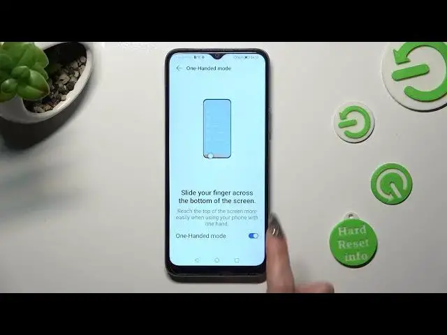 Video thumbnail for How to Enter One Handed Mode on Honor X6?