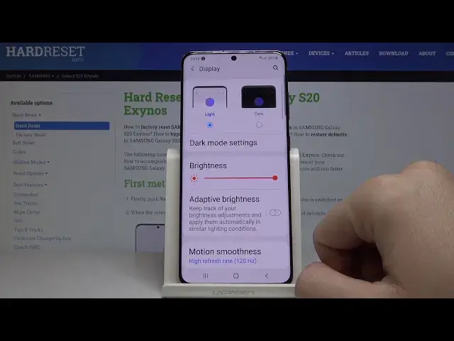 Video thumbnail for How to Activate Auto-Brightness in SAMSUNG Galaxy S20 – Adaptive Brightness