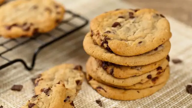 Video thumbnail for Classic Chocolate Chip Cookies Recipe