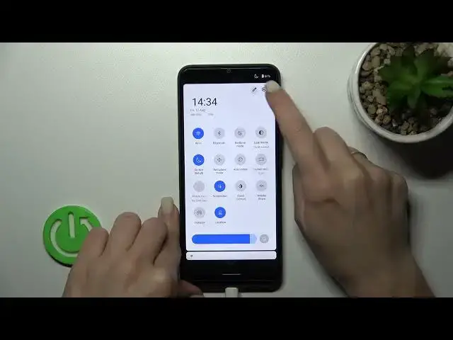 Video thumbnail for How To Power On Flashlight On REALME C30