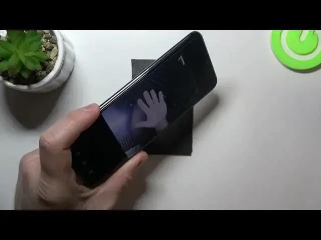 Video thumbnail for How to Take Selfie Using Palm Gesture on HONOR 20E