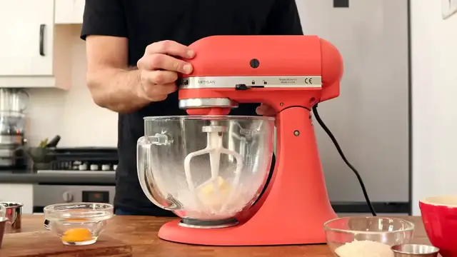 Video thumbnail for Giant Jammie Dodgers  Massive Cookie Bake (720P HD)