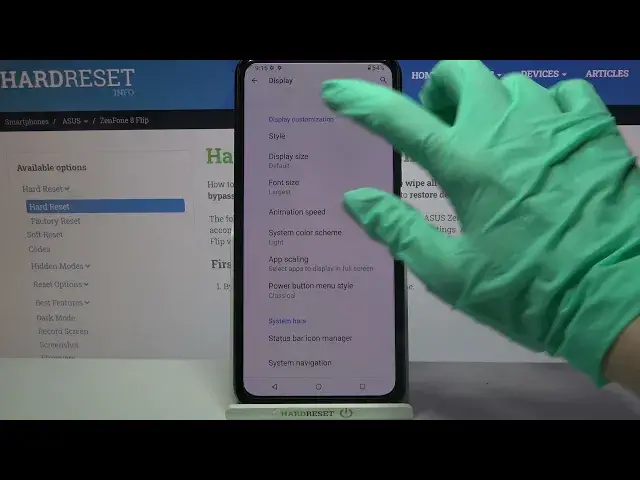 'Video thumbnail for Font Style and Display Settings - ASUS ZenFone 8 Flip'