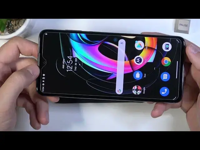 'Video thumbnail for How to Install Tempered Glass on MOTOROLA Edge 20 Lite – Put Screen Protector'