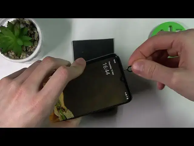 'Video thumbnail for How to Insert SIM Card into VIVO Y01 - Install SIM Card in Vivo Smartphone - Pull Out SIM Card Tray'