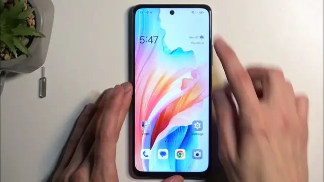 Video thumbnail for How to Insert a SIM Card into a OPPO A79 Phone