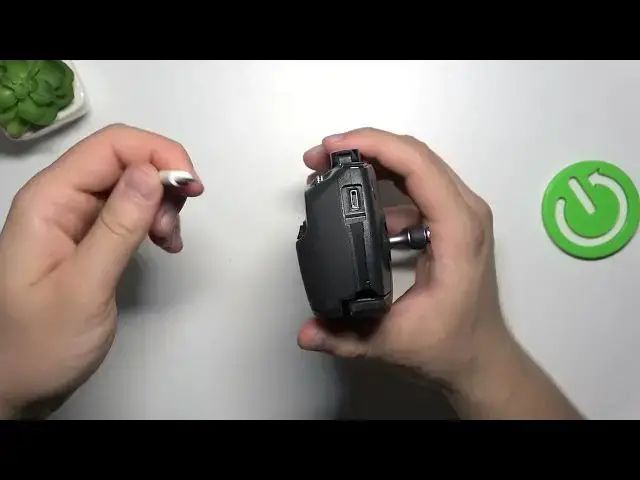 Video thumbnail for How to Charge DJI Mavic Pro Controller?