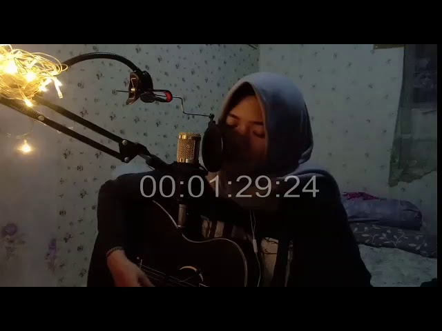 Video thumbnail for Aku milikmu malam ini || iwan fals acoustic cover Ma'rifatuzzakiah
