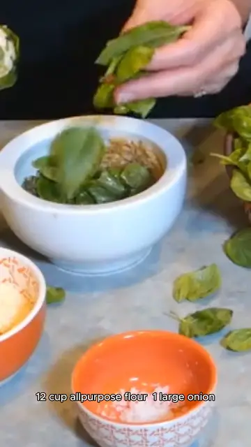 Video thumbnail for seafood gumbo recipe