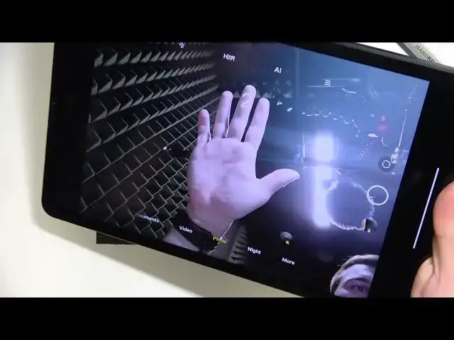 'Video thumbnail for How to take selfie using palm gesture on Xiaomi Pad 5 / How to use Palm gesture to take a selfie'