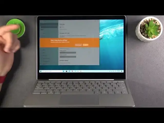 Video thumbnail for How to Change Display Resolution & Orientation on MICROSOFT Surface Laptop Go – Display Settings