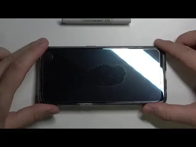 Video thumbnail for How to Apply Tempered Glass to REALME GT - Easy Tempered Glass