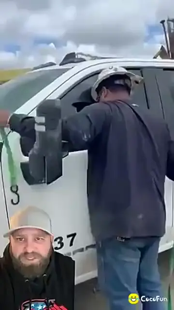 Video thumbnail for 1000000433