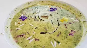 Video thumbnail for So kocht man im Lesachtal eine Kräutersuppe