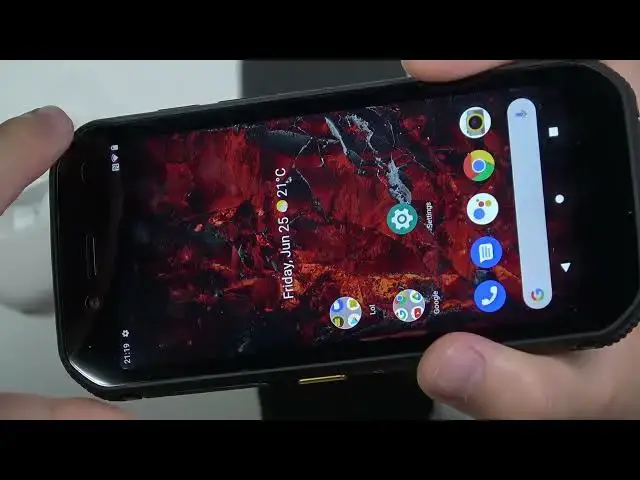 Video thumbnail for Does CAT S42 Come With Factory Installed Screen Protector?