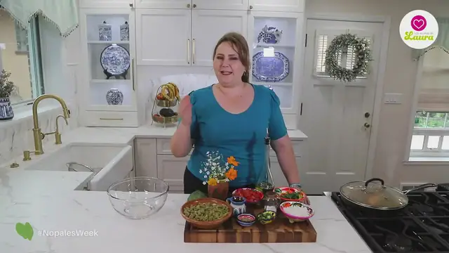 'Video thumbnail for Ensalada de Nopales'