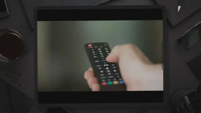 Video thumbnail for How to program an RCA universal remote without codes using Auto Code Search