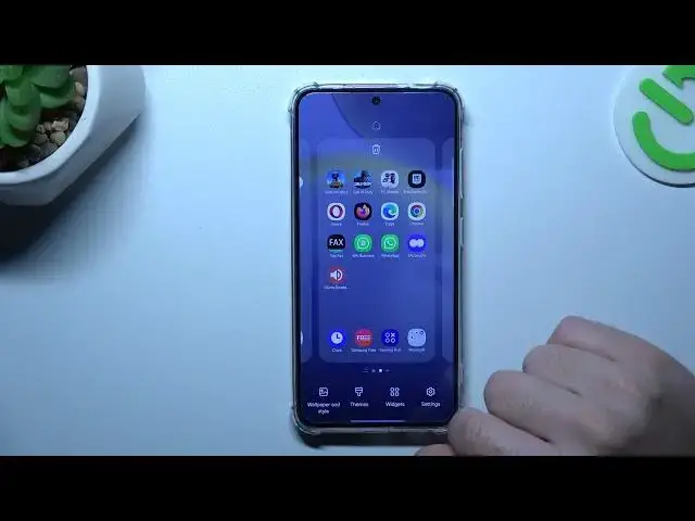 Video thumbnail for How to Remove Home Screen App Notification Dots on SAMSUNG Galaxy S24