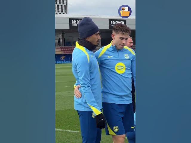 Video thumbnail for Encuentra a alguien que te abrace como Fermín abraza a Raphinha 💙❤️

📹 FC Barcelona