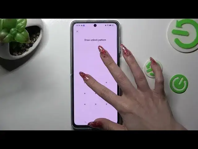 'Video thumbnail for How to Set Up Face Unlock on OPPO FIND N2 FLIP?'