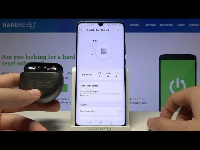 Video thumbnail for How to Pair Huawei FreeBuds 4 with Huawei Phone? AI Life Application