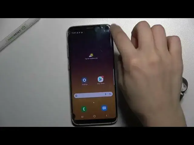 'Video thumbnail for SAMSUNG Galaxy S8 Flashlight App | Turn On Flashlight'