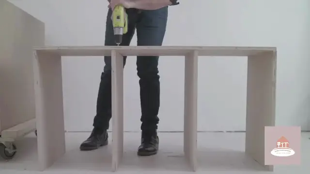 'Video thumbnail for DIY Home Workout Station'