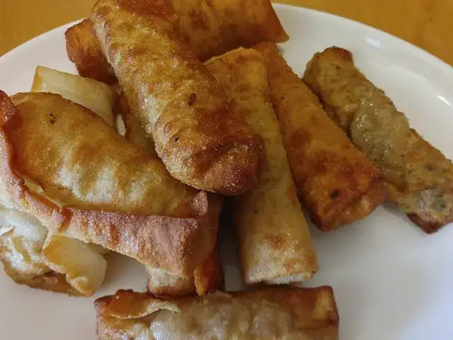 Video thumbnail for Air Fryer Egg Rolls with Steak and Cabbage