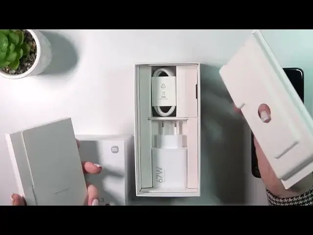 'Video thumbnail for Does the Xiaomi 13 have Earbuds in the package?'