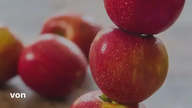 Video thumbnail for APFELKOMPOTT EINFACH SELBER MACHEN