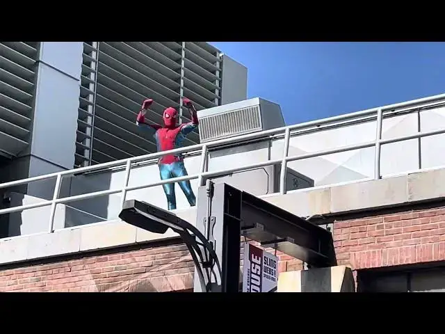 Video thumbnail for Amazing Spider-Man at Disney California Adventure Avenger's Campus 🕷 #amazingspiderman #disney