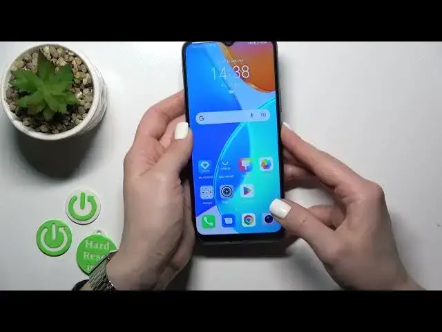 Video thumbnail for Honor X6 - Face Unlock Test