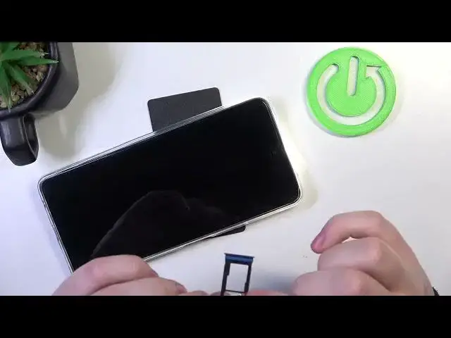 Video thumbnail for How to Insert a SIM Card into VIVO Y36