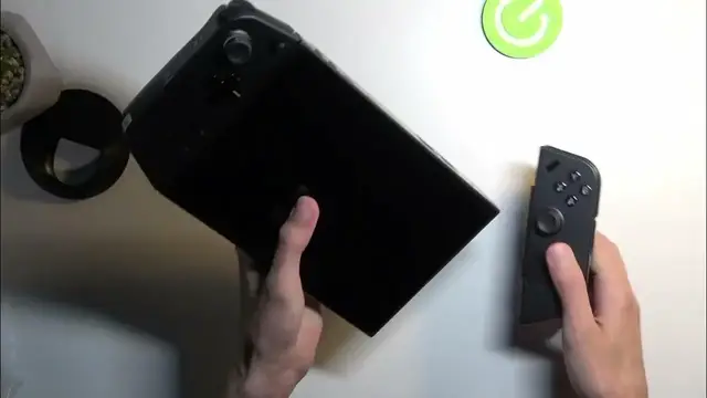 Video thumbnail for Unboxing the Lenovo LEGION Go: Your Ultimate Tech Adventure