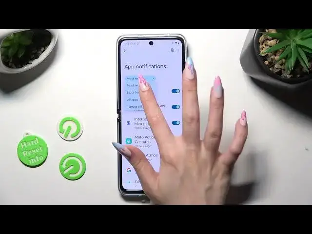 Video thumbnail for How to Turn On / Off App Notifications on Motorola Razr 40 Ultra