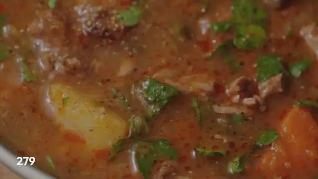 Video thumbnail for Crockpot Goulash