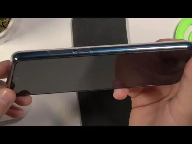 Video thumbnail for Does TCL 20 SE Comes with Factory Screen Protector? EU Distribution
