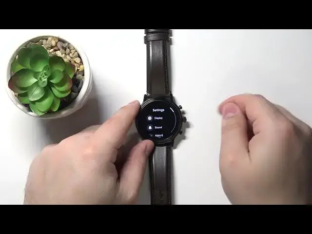 'Video thumbnail for How to Change Font Size in FOSSIL Carlyle GEN 5 – Adjust Font'