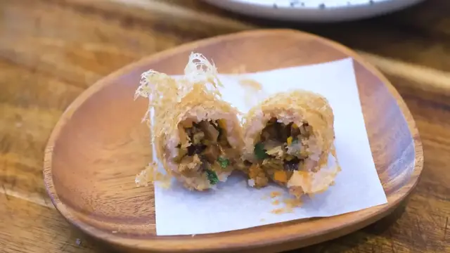 Video thumbnail for 28.The Most Delicate Dumpling Taro Puff Wu Gok Recipe (1080p 30fps)