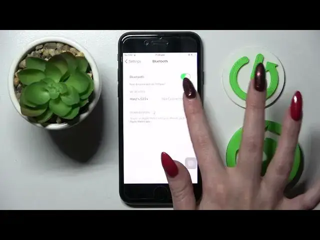 Video thumbnail for How to Connect Bluetooth Device with iPhone SE (2022) - iOS Bluetooth Pairing