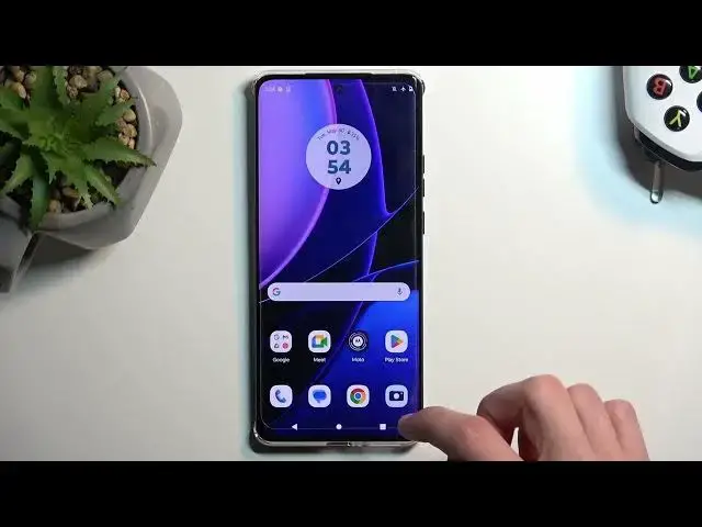 Video thumbnail for How to Capture a Screenshot on MOTOROLA Edge 40