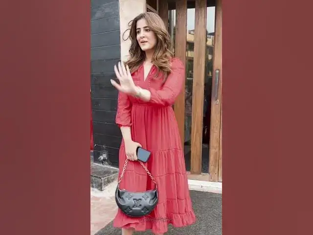 Video thumbnail for Nupur Sanon