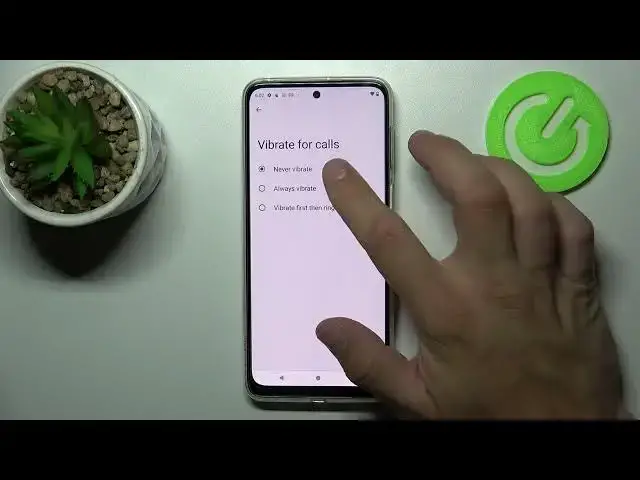 'Video thumbnail for How to Turn On / Turn Off Vibration for Calls on MOTOROLA Moto G42'