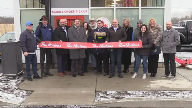 Video thumbnail for Double Drive Thru Officially Opens