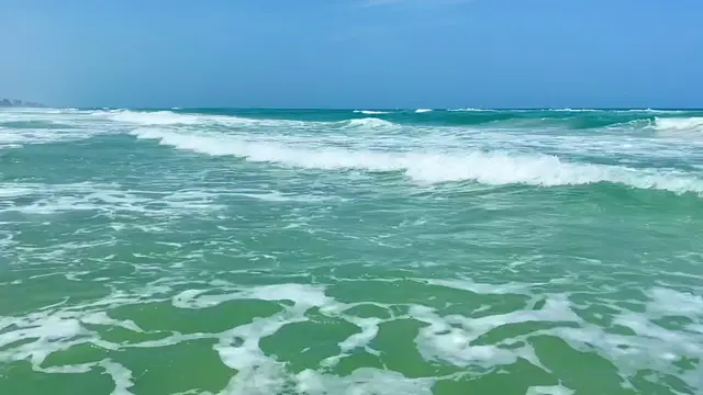 Video thumbnail for Wavy Day at Florida Beach