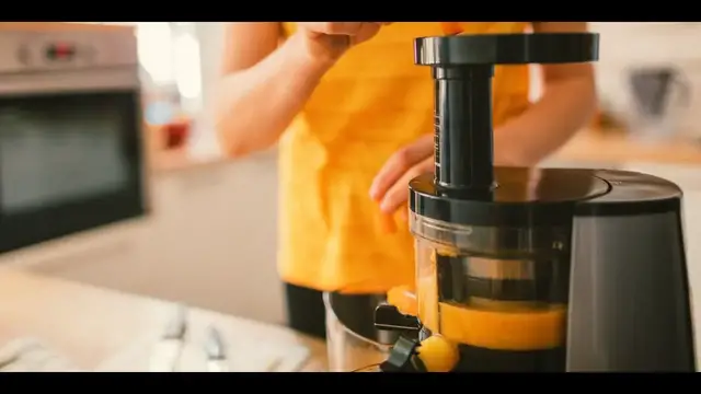 Video thumbnail for How Does Cold Press Juicer Work, Superb 2 Stages Of This Juicing Method