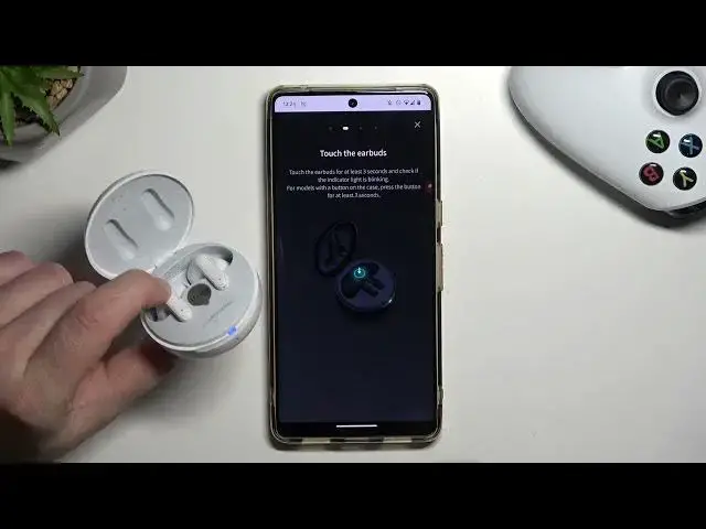 Video thumbnail for How to Connect LG Tone Free FP9 with LG Tone Application?