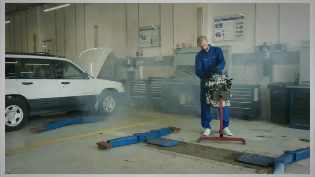 Video thumbnail for Un joint de culasse fissuré : symptômes courants et réparation