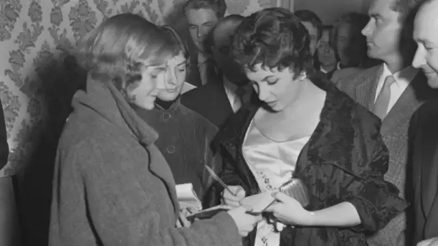 Video thumbnail for Gina Lollobrigida