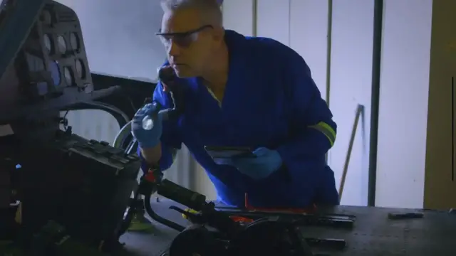 Video thumbnail for Rolls-Royce Merlin Engine